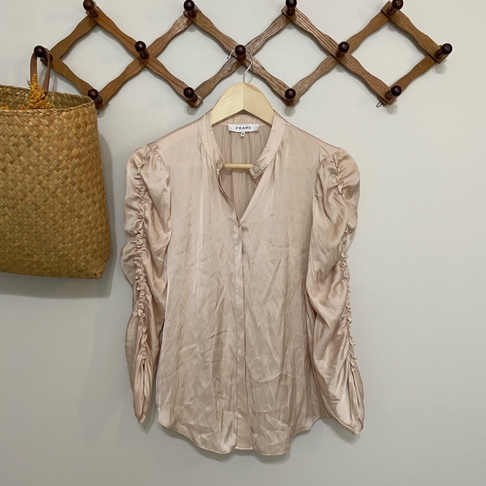 Frame Denim Women's Blouse in Soft Cream